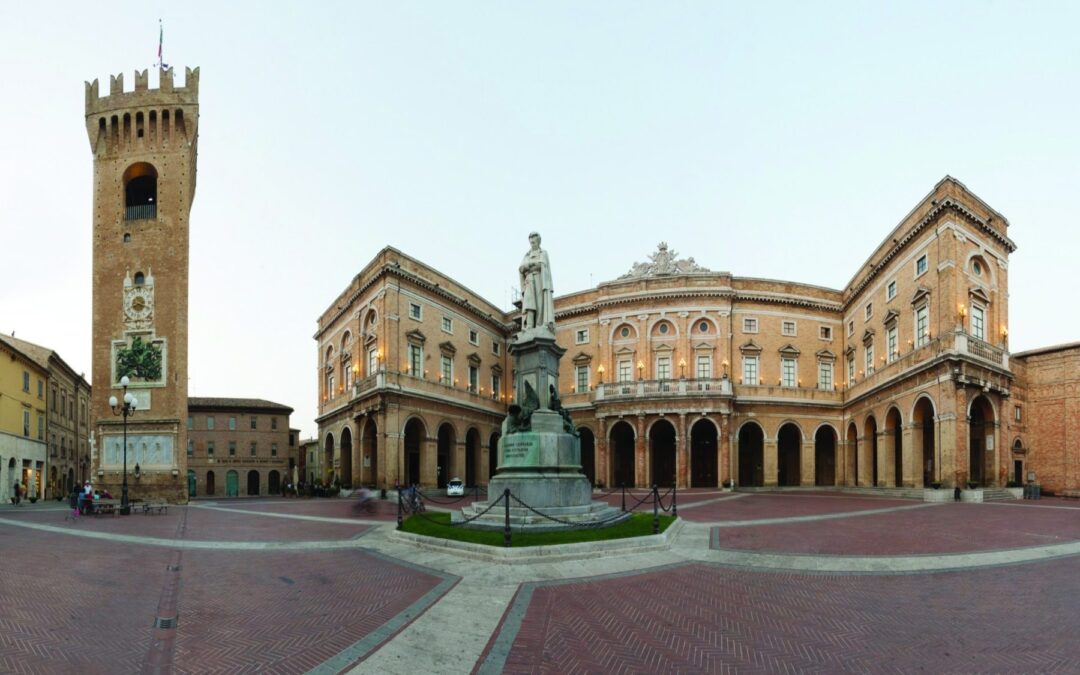 RECANATI: PALAZZO LEOPARDI E I LUOGHI LEOPARDIANI